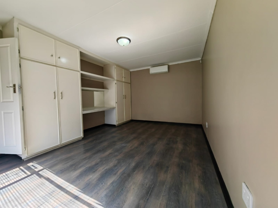 4 Bedroom Property for Sale in Baillie Park North West
